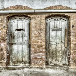 Foto tapeta Designwalls 2 - OldRestroom2  (Staro Santališče 2)